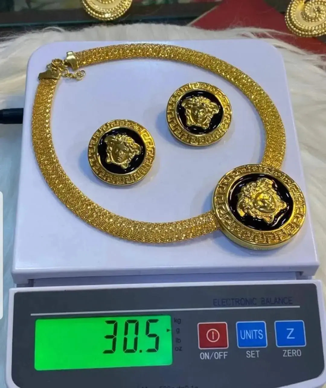 Gold-Plated vs Real Gold Jewelry | What’s the Difference – PrestigeApplause