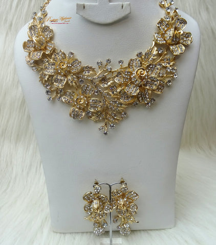 PrestigeApplause 3D Detailed Flower Petal Sparkling Necklace Earring Bracelet Jewellery Set