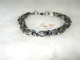 Beautiful Silver-Colour Retro Interlock Chain Bracelets for Ladies - Great as Gift