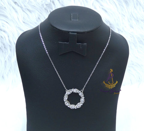 PrestigeApplause Silver Crystal Circle Pendant Necklace – Elegant Rhinestone Statement Jewelry