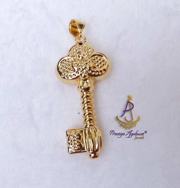 PrestigeApplause KEY Italian Gold Plated Pendant Necklace Elegant Jewellery for Men & Women | Gift