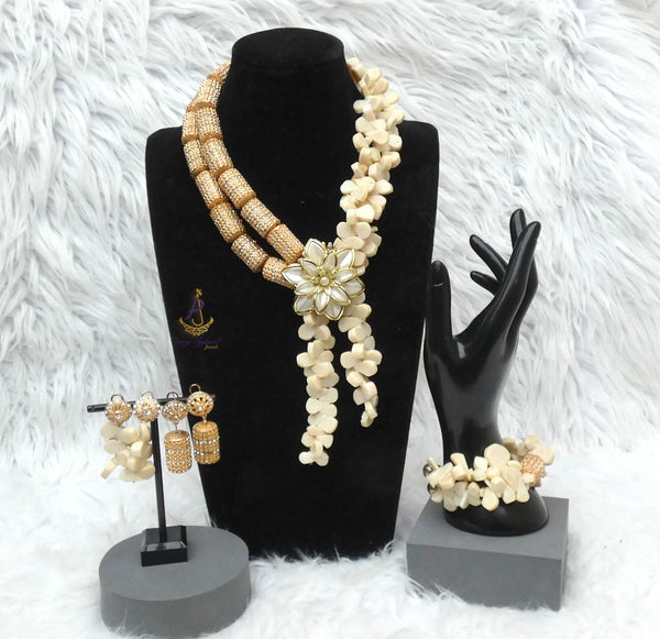 PrestigeApplause Traditional  White Cream Coral Beads Bridal Necklace Set with 18k Gold Accessories PrestigeApplause Jewels
