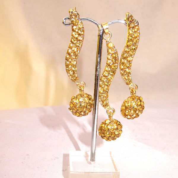 Fashion Gold Earring and Pendant Set