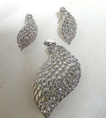Beautiful Silver Plated New Design Fashion Earring and Pendant Jewellery