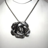 Retro 3D Rose Pendant Necklace Chain Jewellery