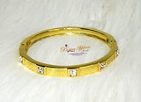 Popular Quality Gold New Design New Trend Ladies Bangle Gift