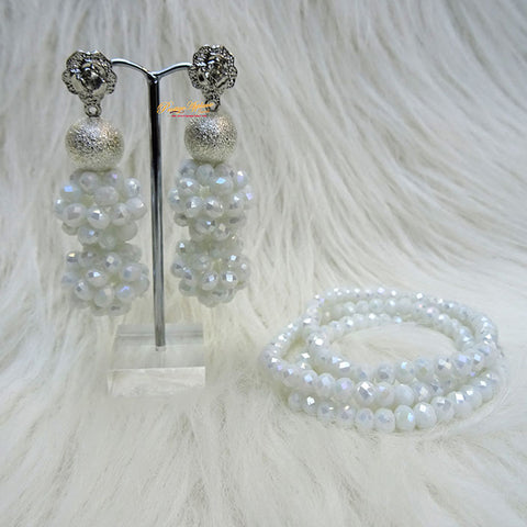 Shimmering White Beautiful Just Earring with Bracelet Crystal Beads Earring Jewellery Set