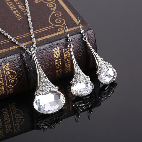 White Clear Crystal Silver Plated Necklace Earring Jewellery Set
